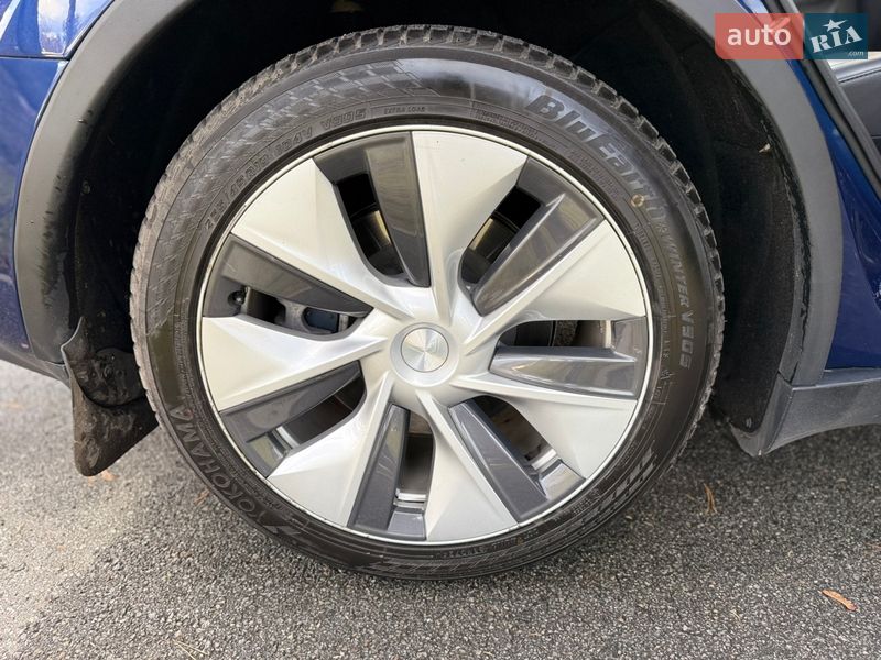 Внедорожник / Кроссовер Tesla Model Y 2023 в Харькове