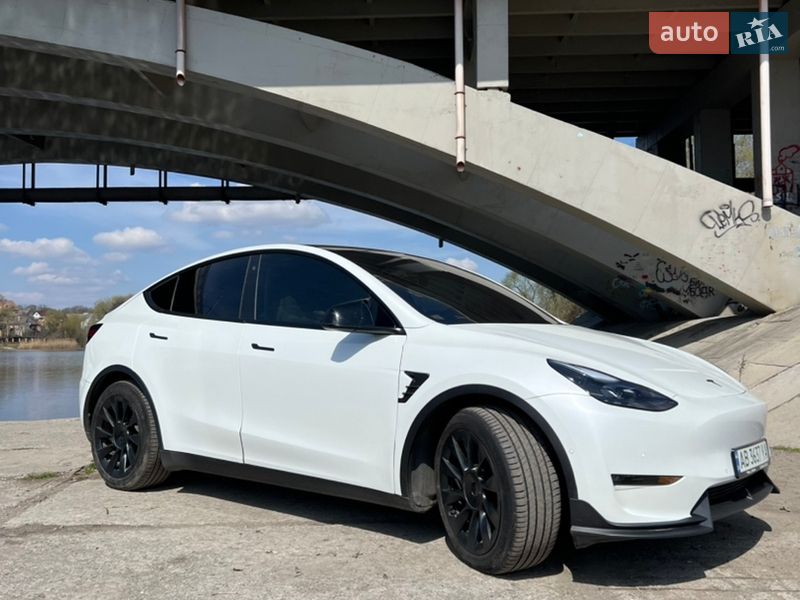 Внедорожник / Кроссовер Tesla Model Y 2021 в Виннице