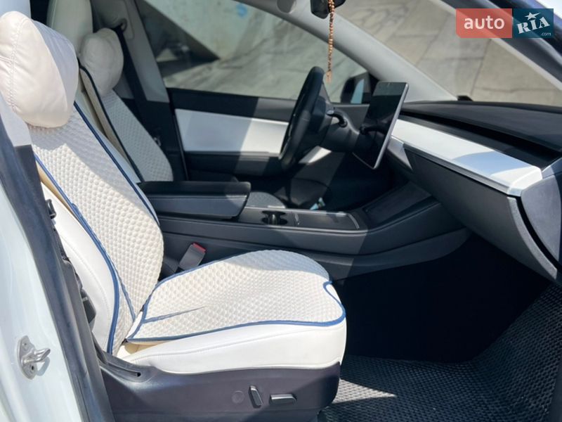 Внедорожник / Кроссовер Tesla Model Y 2021 в Виннице