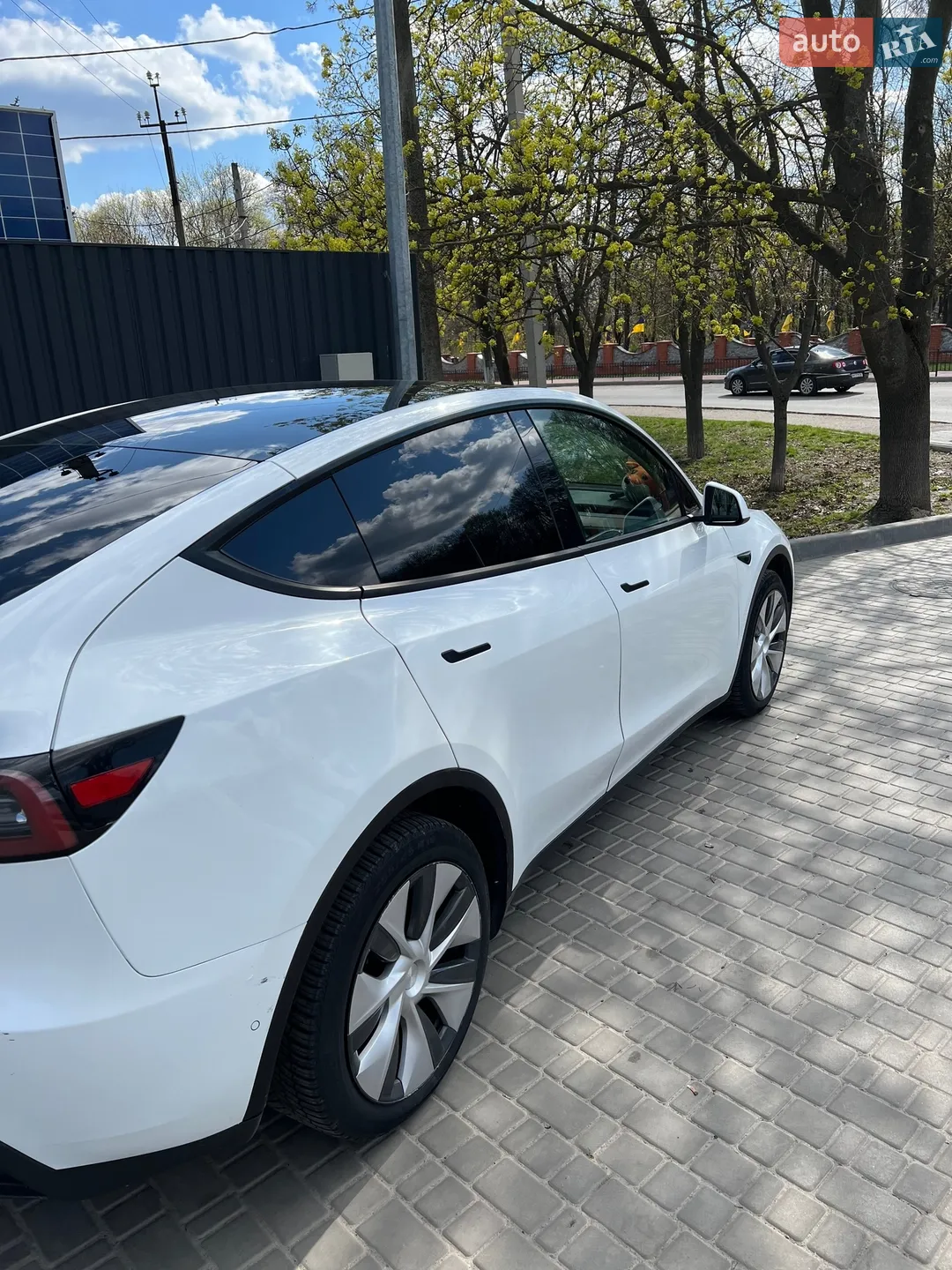 2022 Tesla Model Y - мініатюра 5