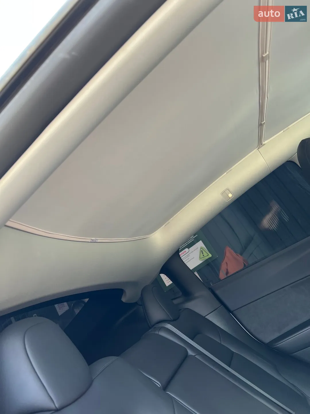 2022 Tesla Model Y - мініатюра 23