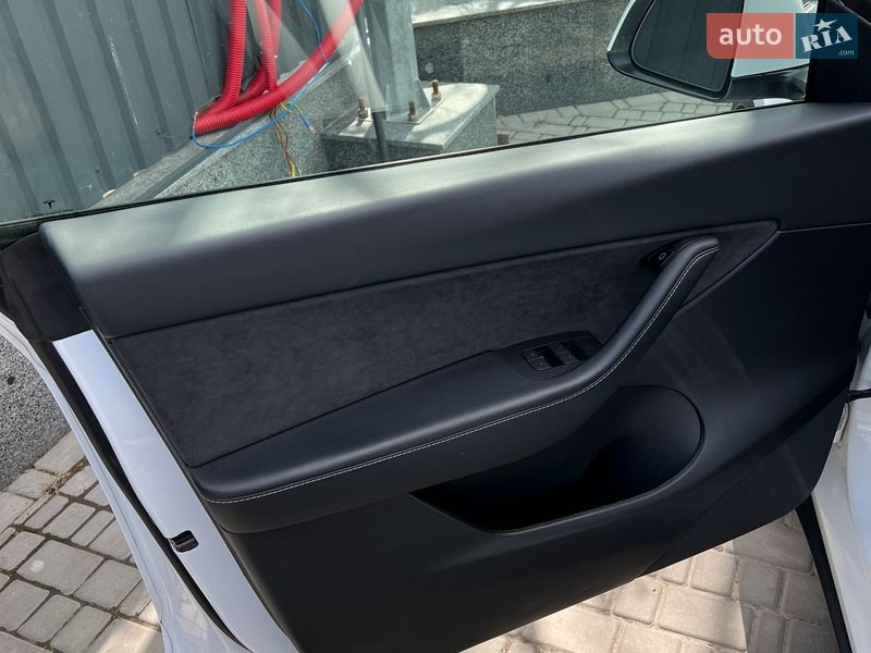 Позашляховик / Кросовер Tesla Model Y 2022 в Кропивницькому