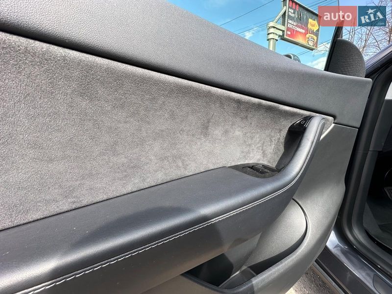 Внедорожник / Кроссовер Tesla Model Y 2020 в Виннице