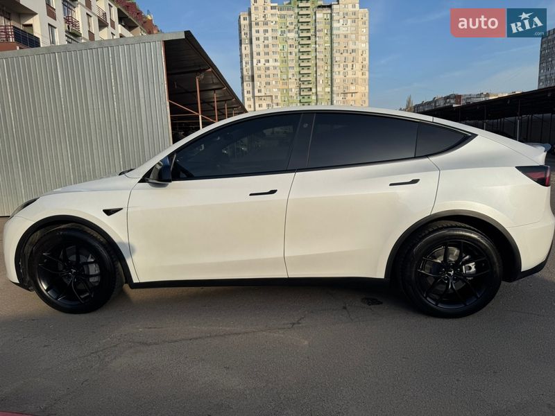 Позашляховик / Кросовер Tesla Model Y 2023 в Одесі