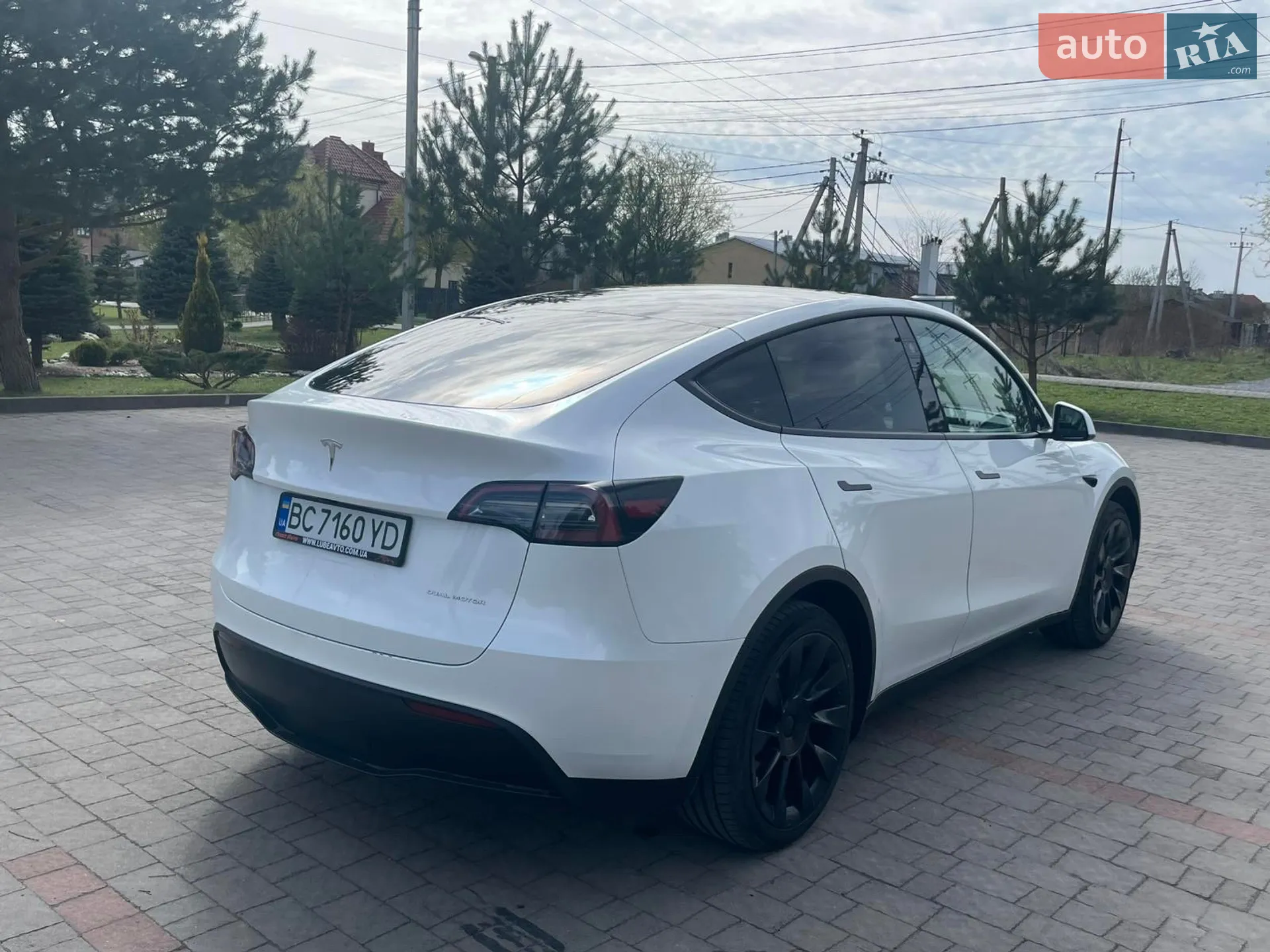 2023 Tesla Model Y - мініатюра 3