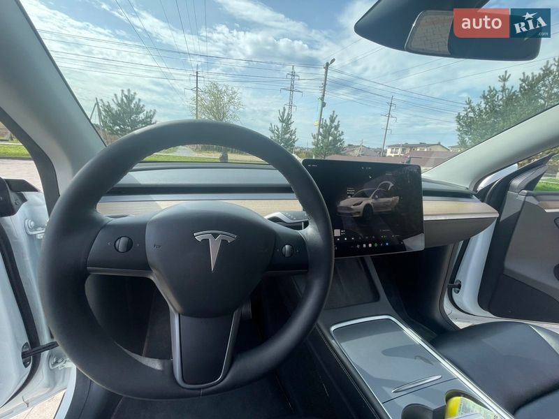 Позашляховик / Кросовер Tesla Model Y 2023 в Львові фото 9 Позашляховик / Кросовер Tesla Model Y 2023 в Львові