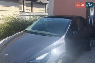 Внедорожник / Кроссовер Tesla Model Y 2022 в Киеве