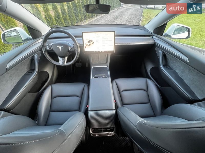 Внедорожник / Кроссовер Tesla Model Y 2023 в Луцке