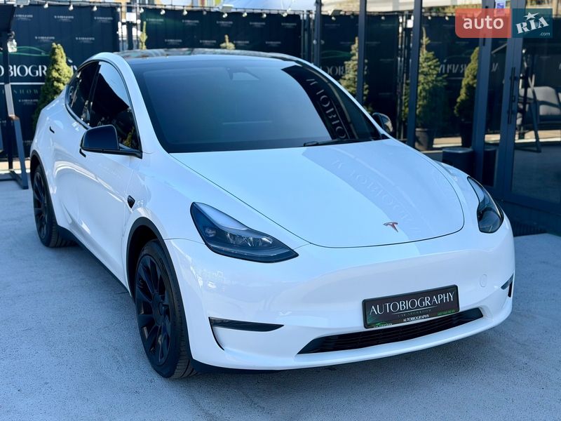 Внедорожник / Кроссовер Tesla Model Y 2023 в Киеве