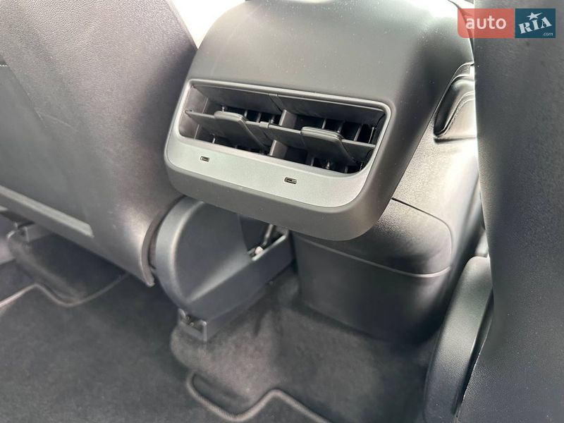 Внедорожник / Кроссовер Tesla Model Y 2022 в Киеве фото 9 Внедорожник / Кроссовер Tesla Model Y 2022 в Киеве