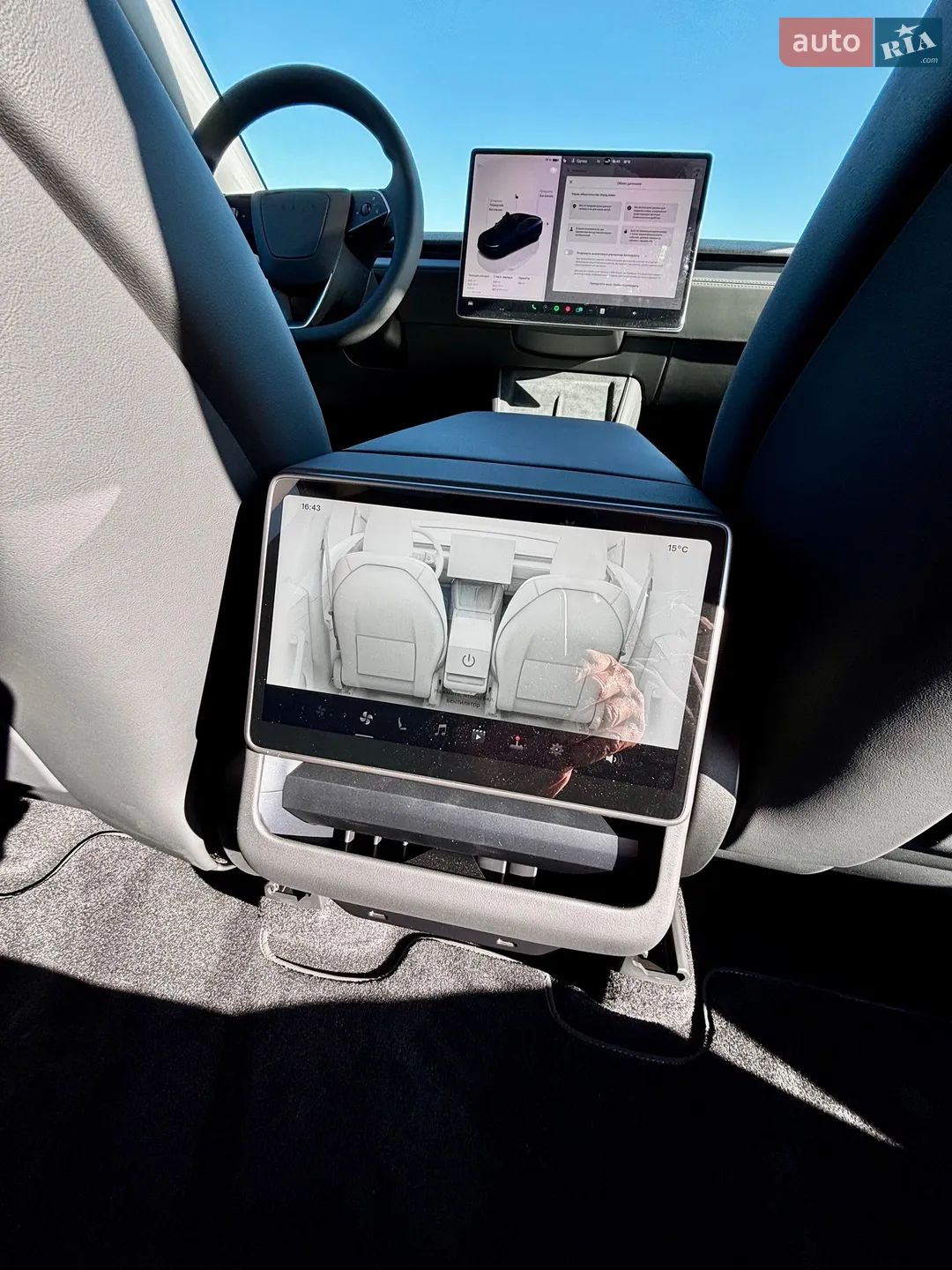2025 Tesla Model Y - мініатюра 27