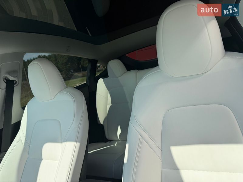 Внедорожник / Кроссовер Tesla Model Y 2023 в Львове