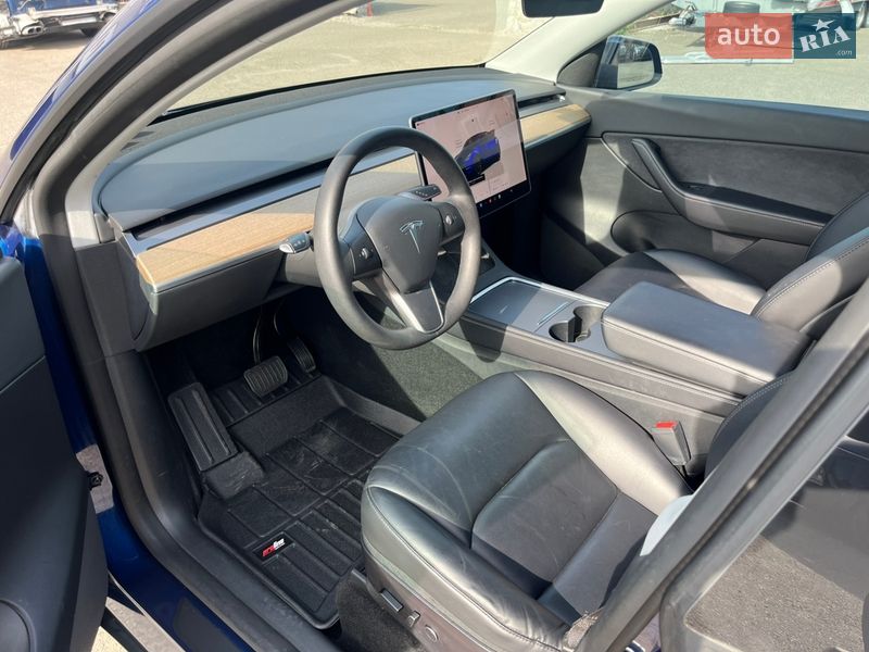 Внедорожник / Кроссовер Tesla Model Y 2022 в Киеве