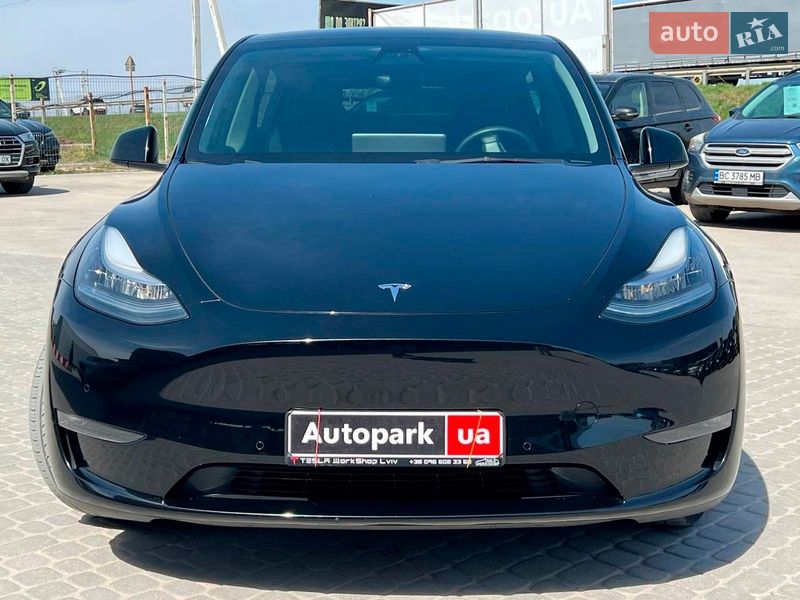 Внедорожник / Кроссовер Tesla Model Y 2021 в Львове