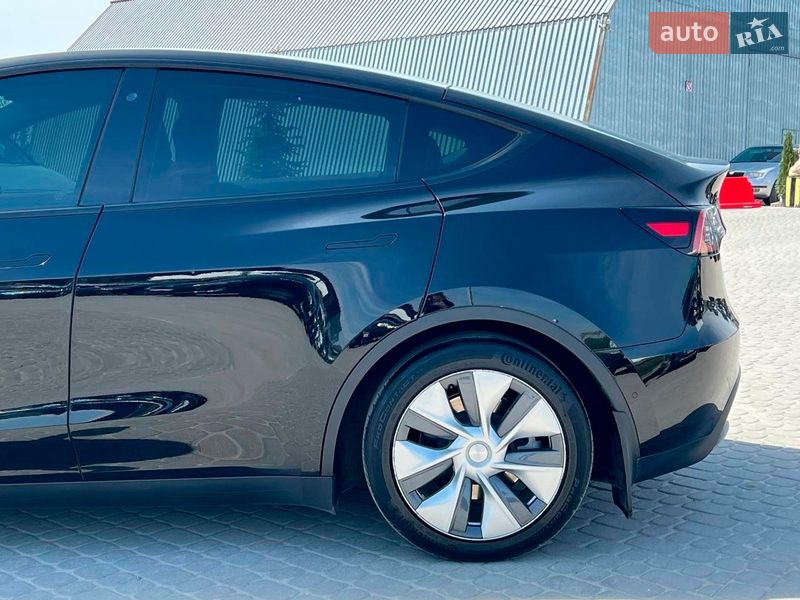 Внедорожник / Кроссовер Tesla Model Y 2021 в Львове
