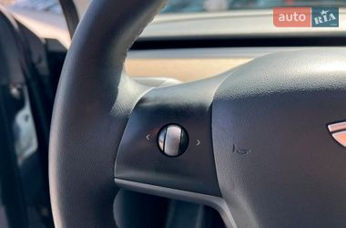 Внедорожник / Кроссовер Tesla Model Y 2021 в Львове
