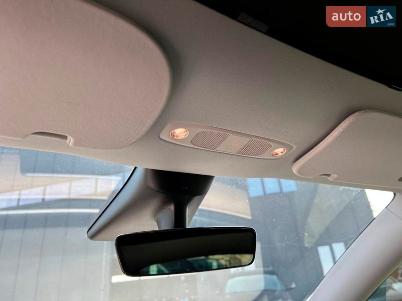 Внедорожник / Кроссовер Tesla Model Y 2021 в Львове