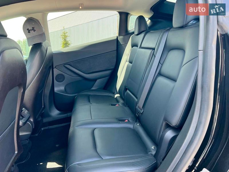 Внедорожник / Кроссовер Tesla Model Y 2021 в Львове