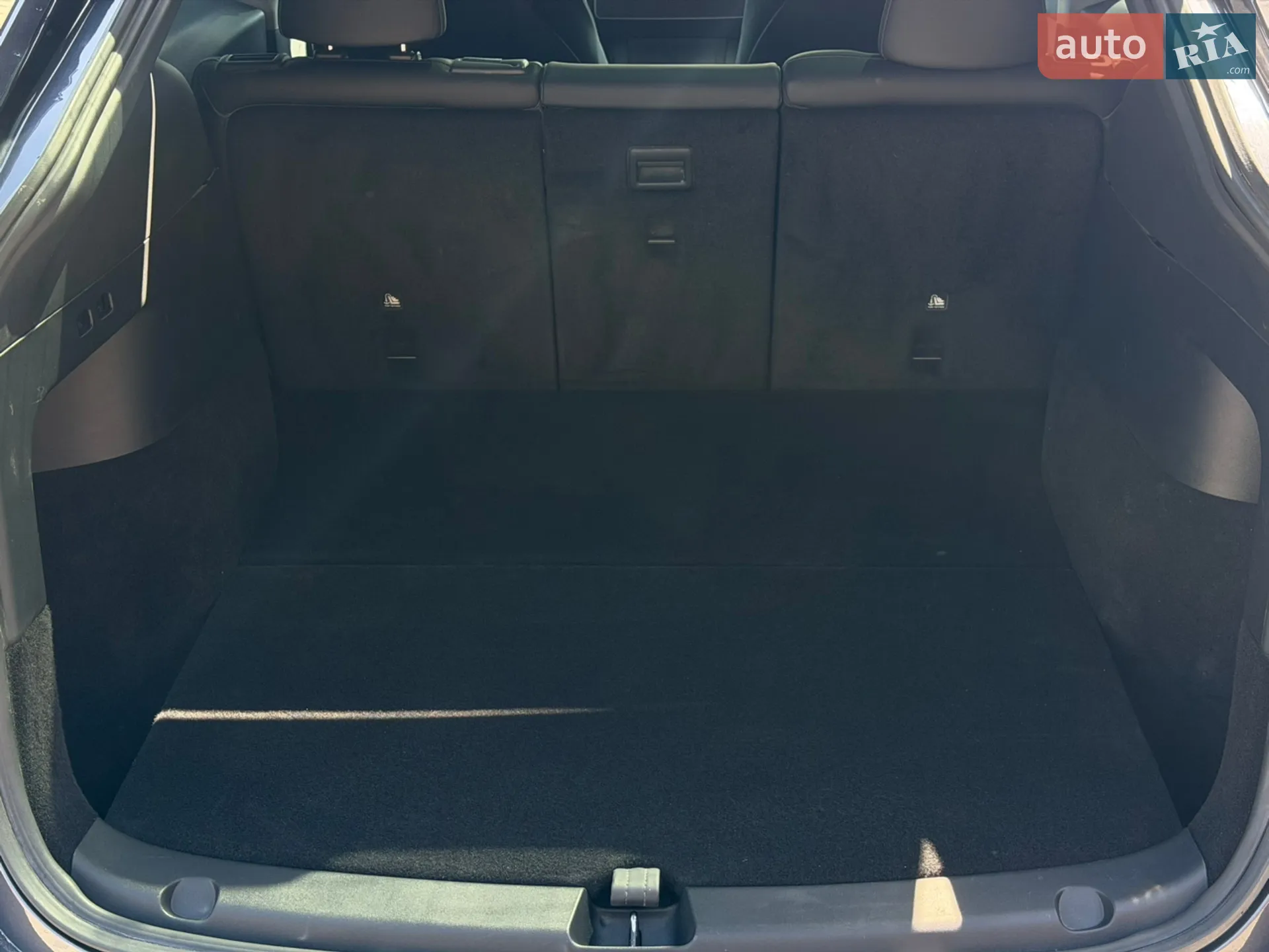 2022 Tesla Model Y - мініатюра 21