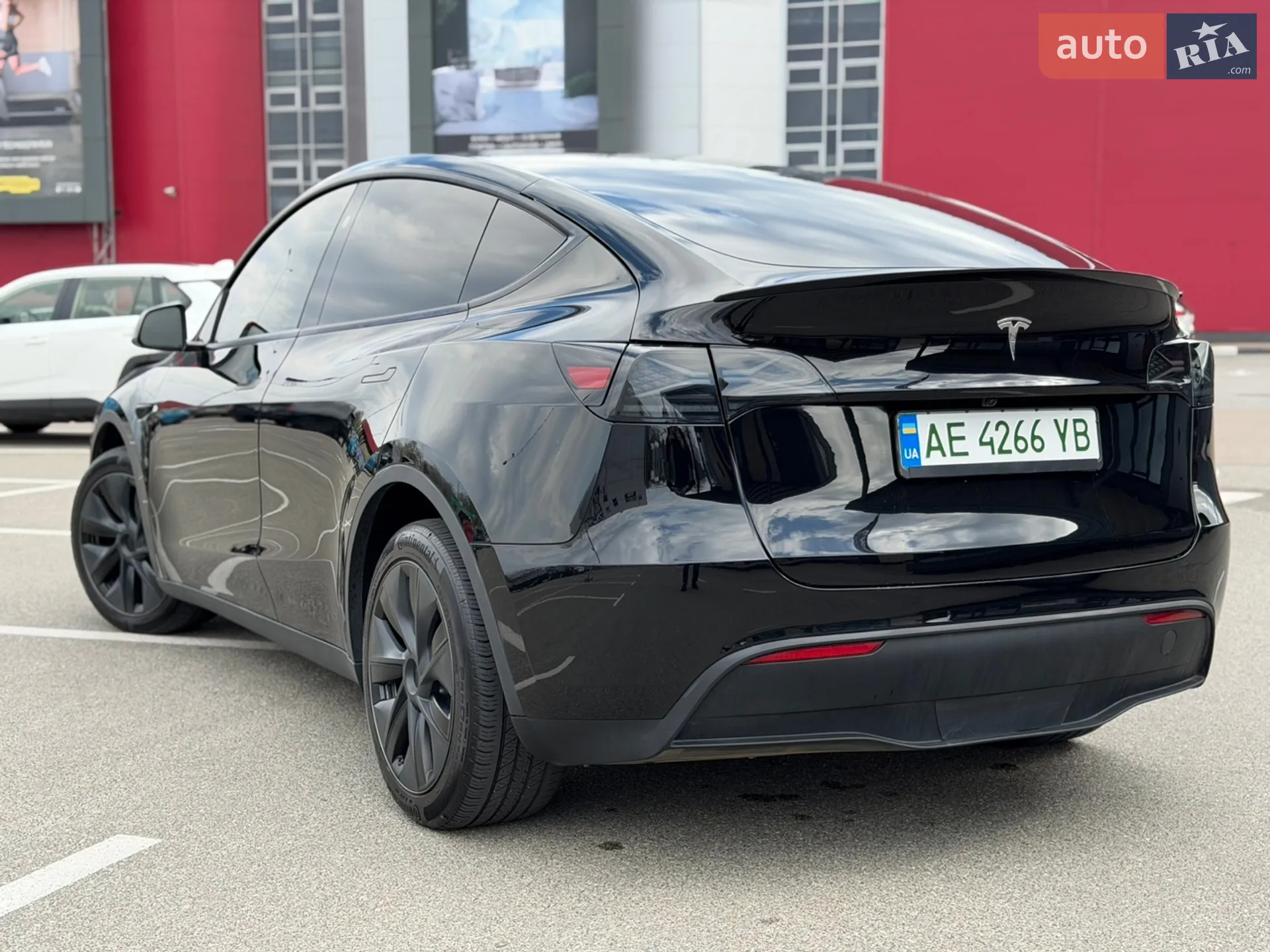 2024 Tesla Model Y - мініатюра 11