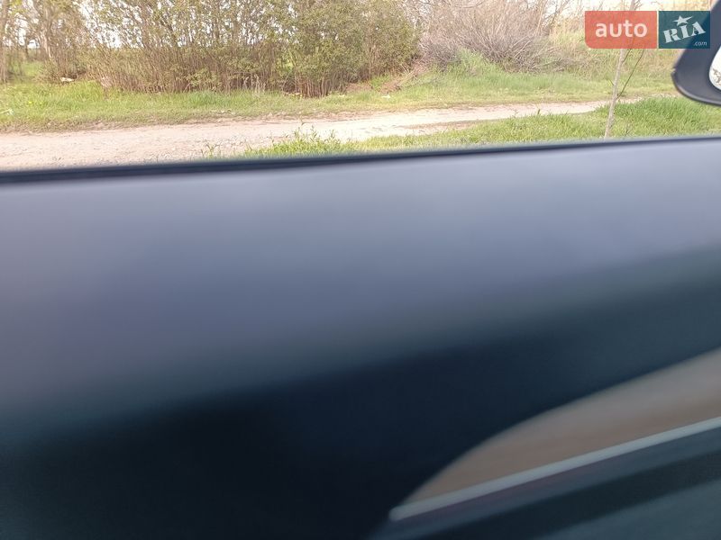 Внедорожник / Кроссовер Tesla Model Y 2025 в Днепре