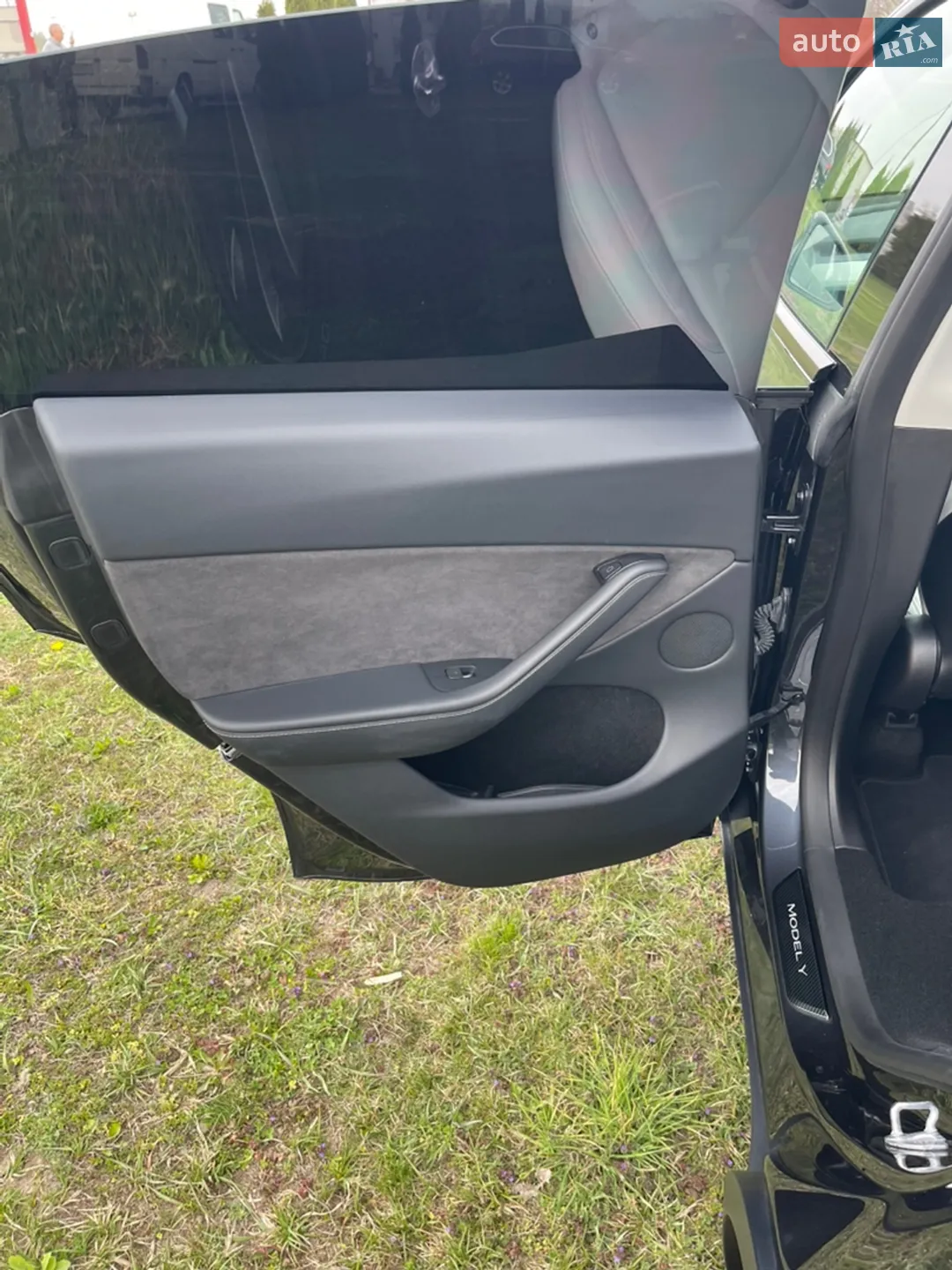 2024 Tesla Model Y - мініатюра 15