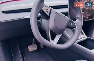 Внедорожник / Кроссовер Tesla Model Y 2025 в Львове