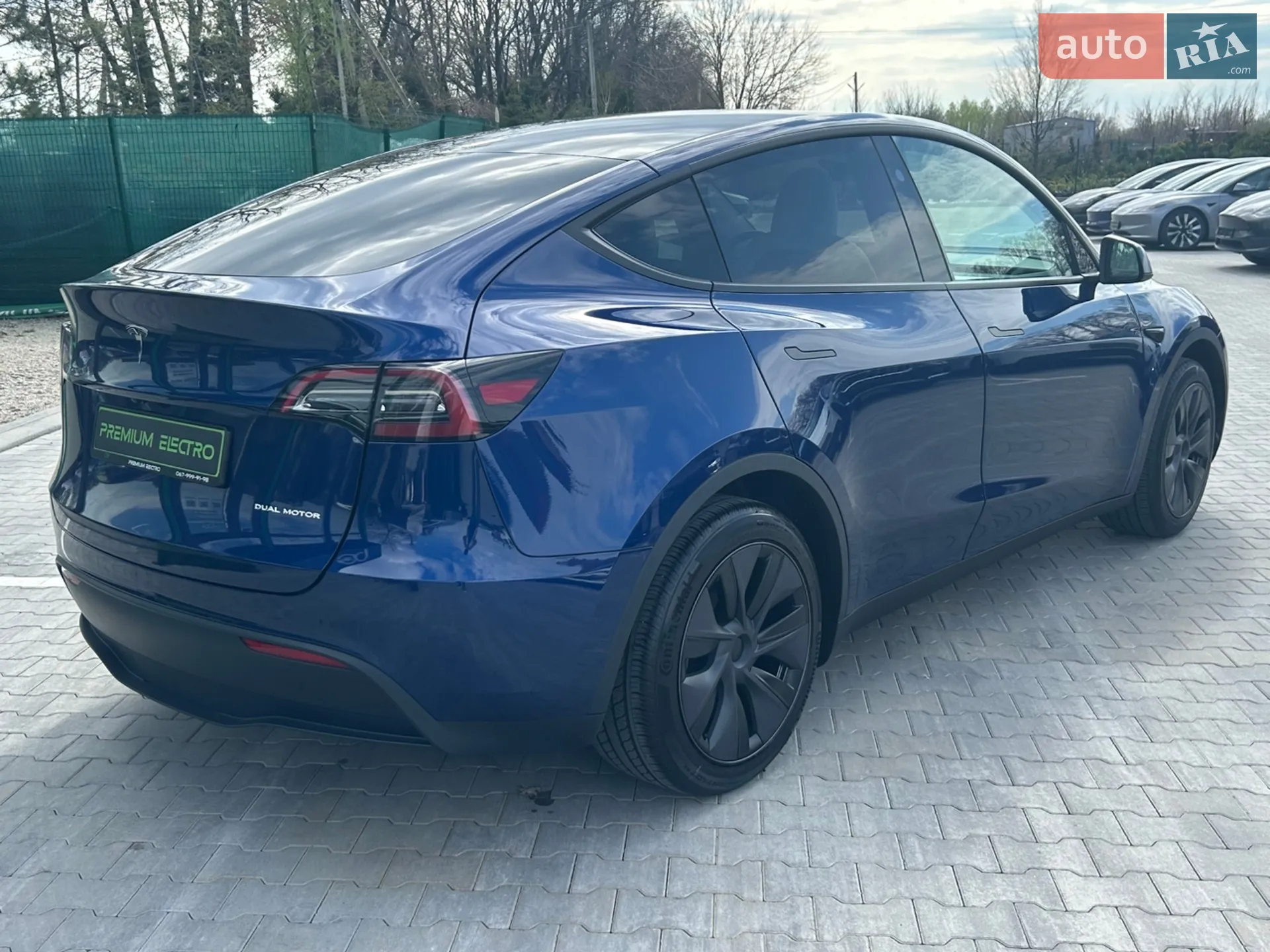2024 Tesla Model Y - мініатюра 3