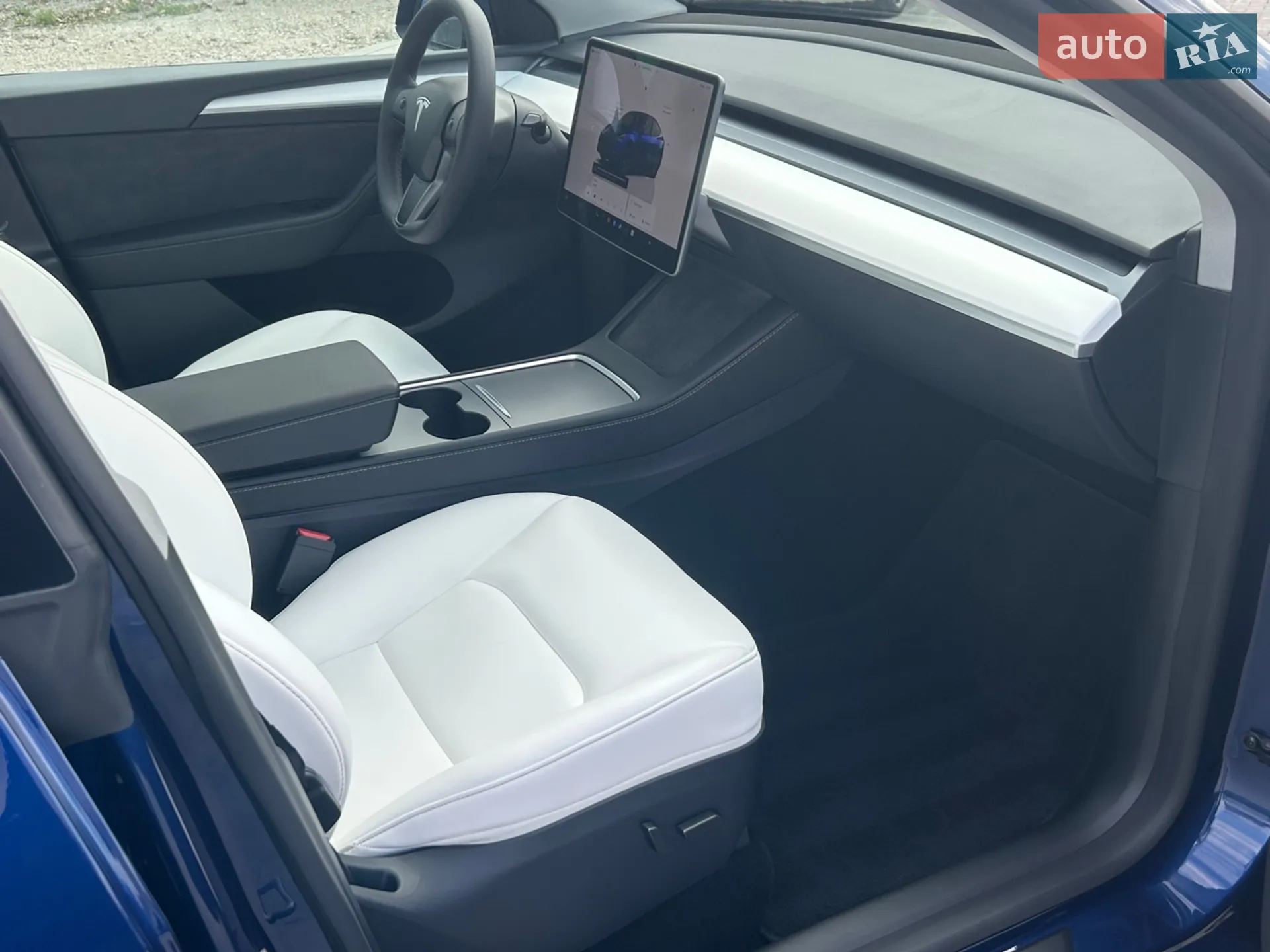 2024 Tesla Model Y - мініатюра 15