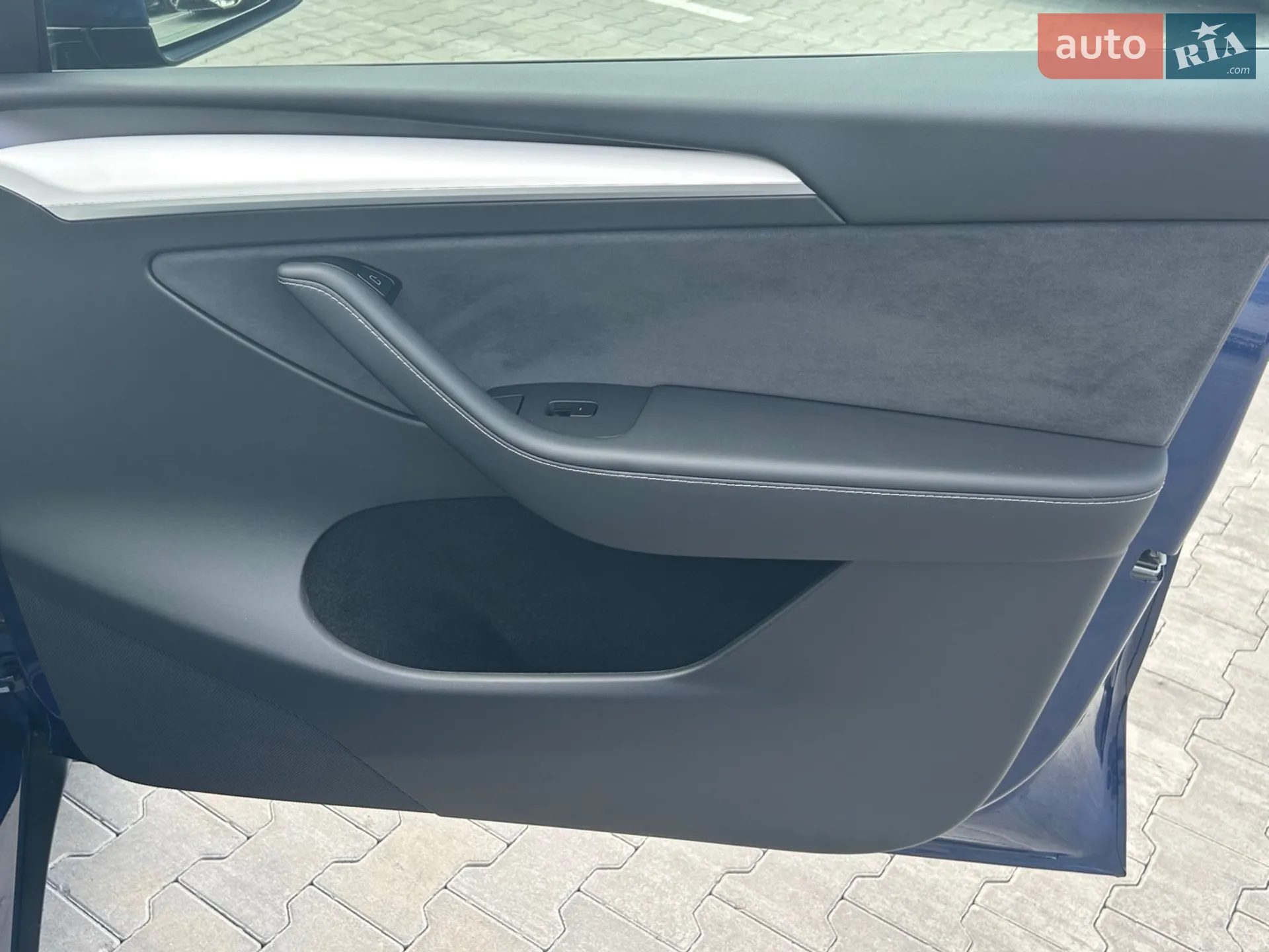 2024 Tesla Model Y - мініатюра 17