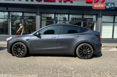 Позашляховик / Кросовер Tesla Model Y 2023 в Києві