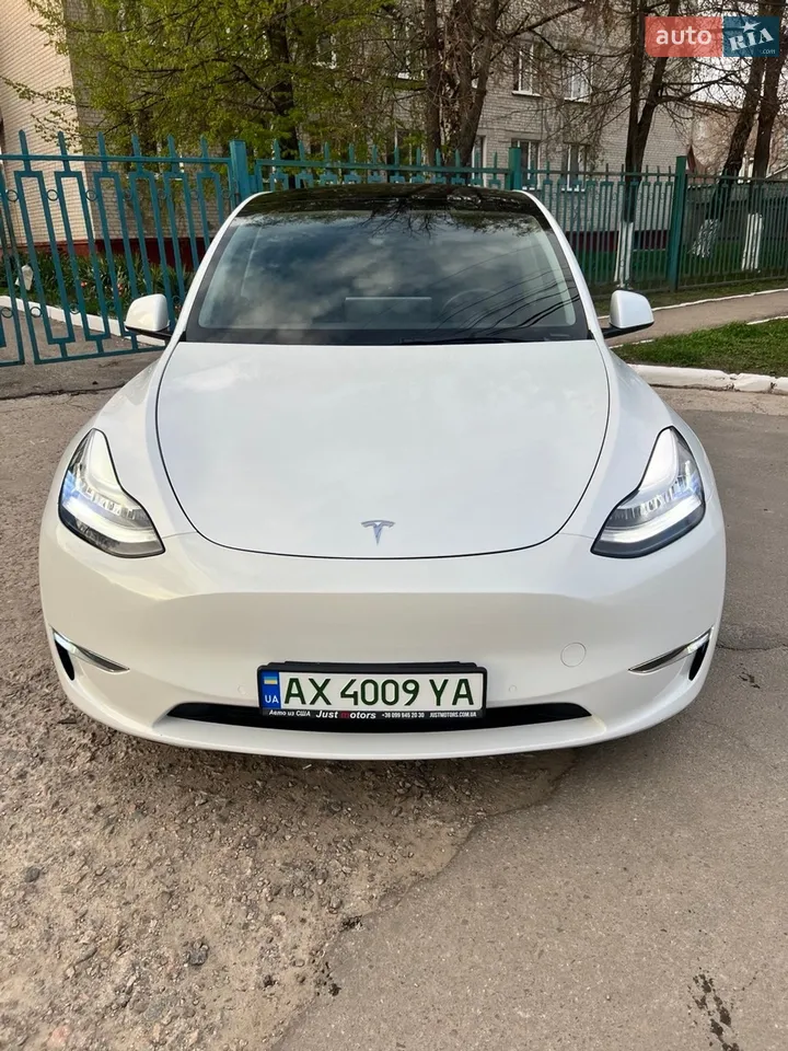 2020 Tesla Model Y - мініатюра 8