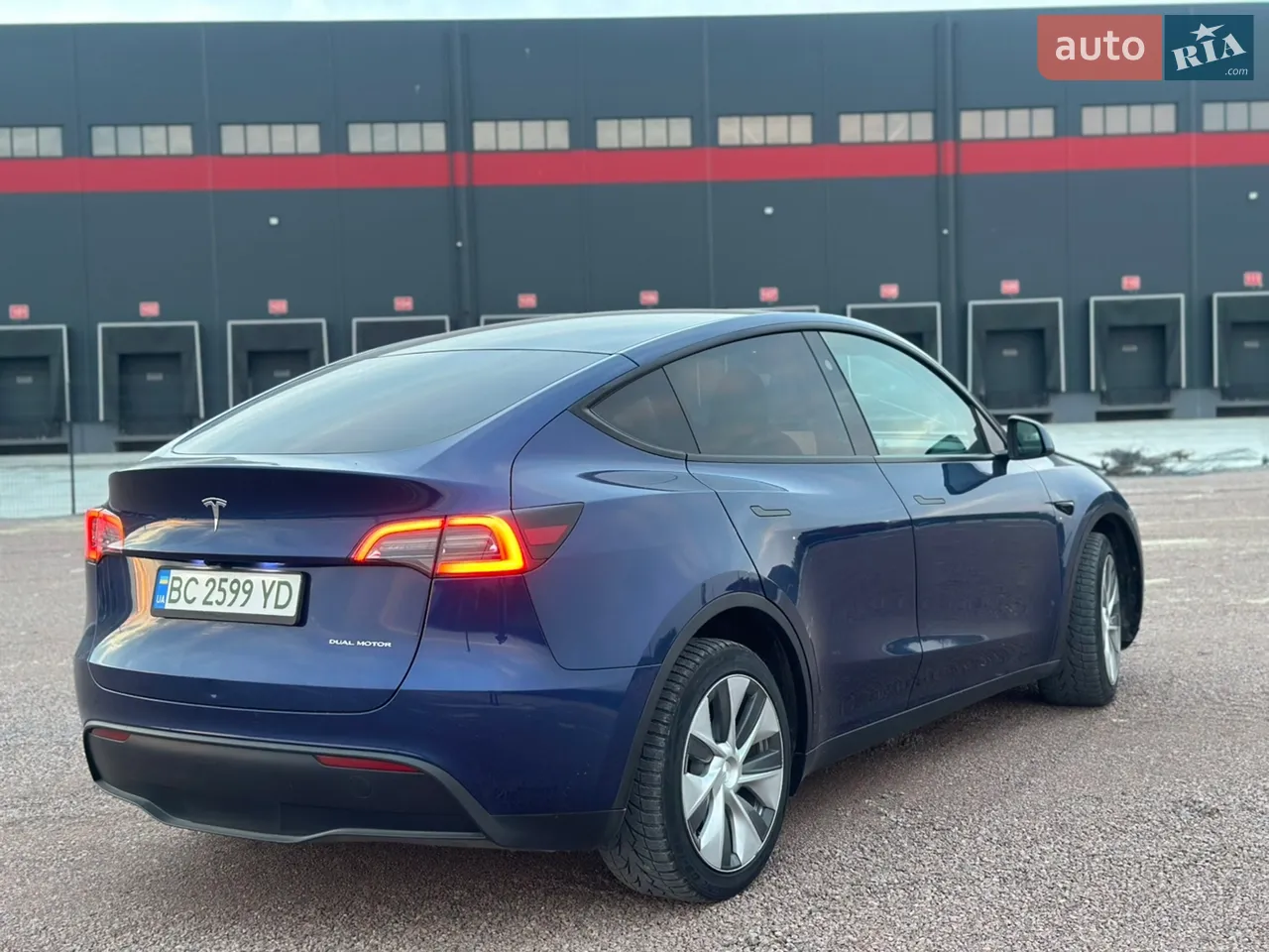 2024 Tesla Model Y - мініатюра 18