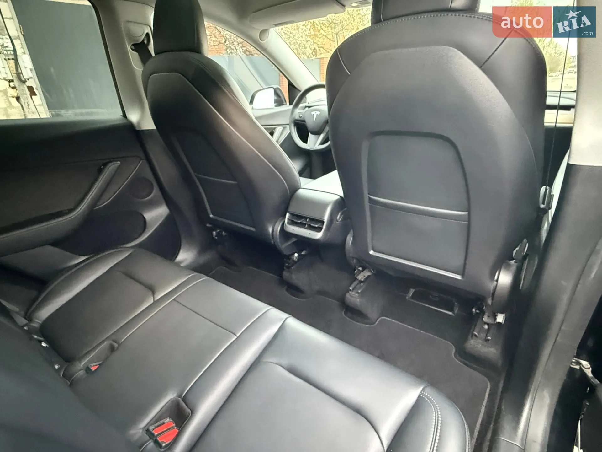 2022 Tesla Model Y - мініатюра 17