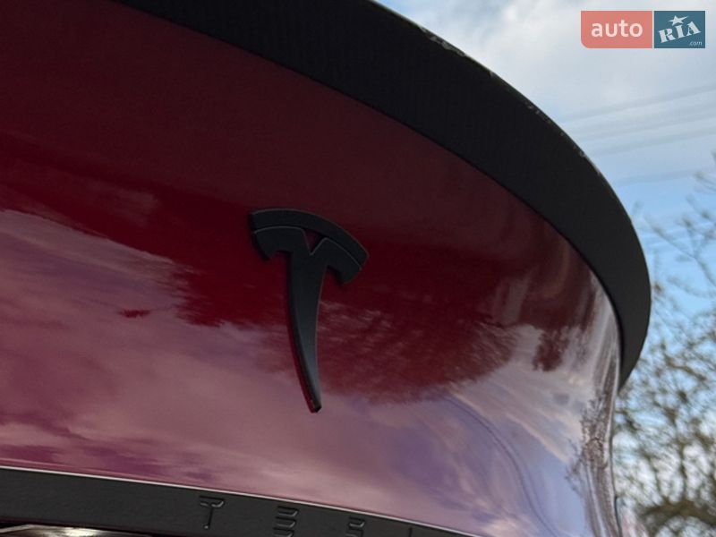 Внедорожник / Кроссовер Tesla Model Y 2021 в Умани