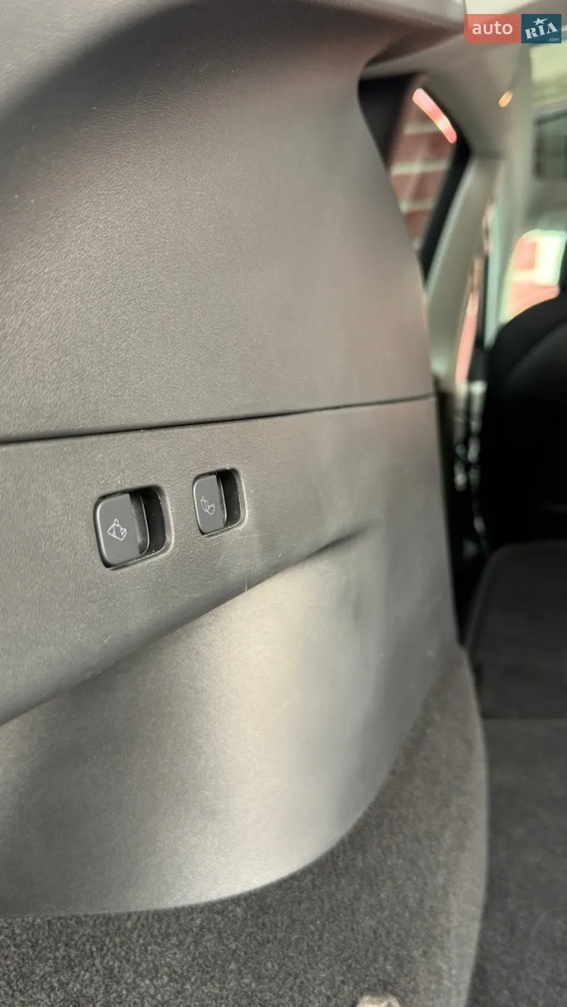 2021 Tesla Model Y - мініатюра 36