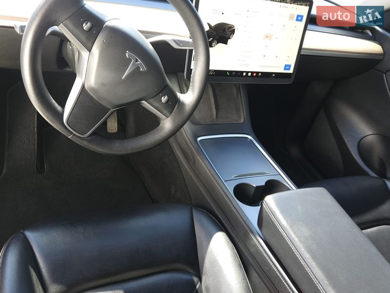 Внедорожник / Кроссовер Tesla Model Y 2022 в Луцке