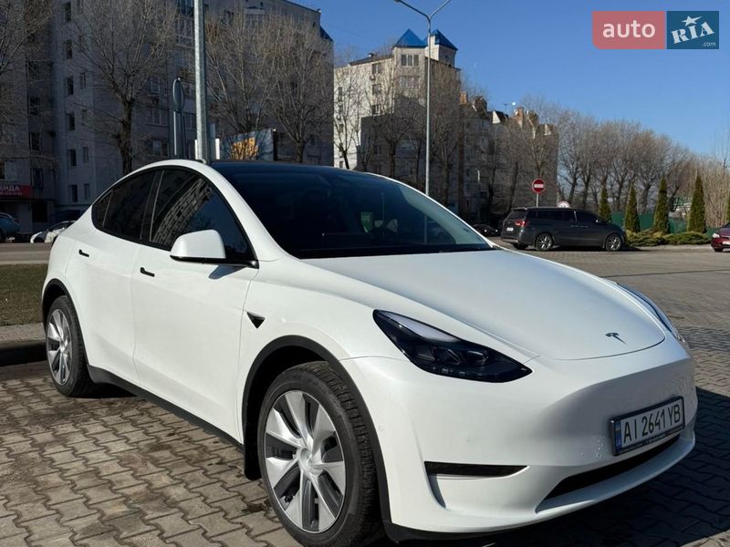 Tesla Model Y 2022
