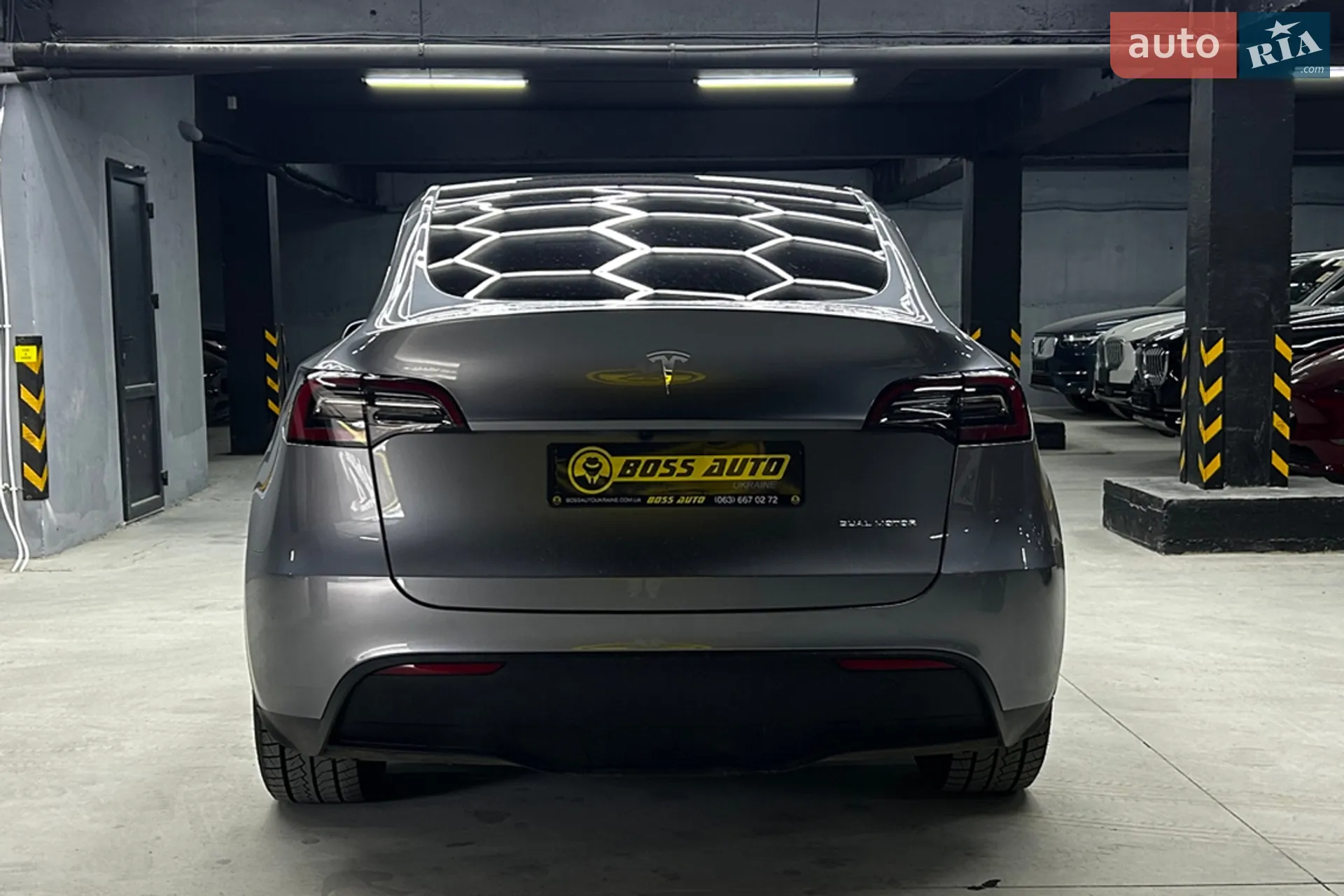 2025 Tesla Model Y - мініатюра 9