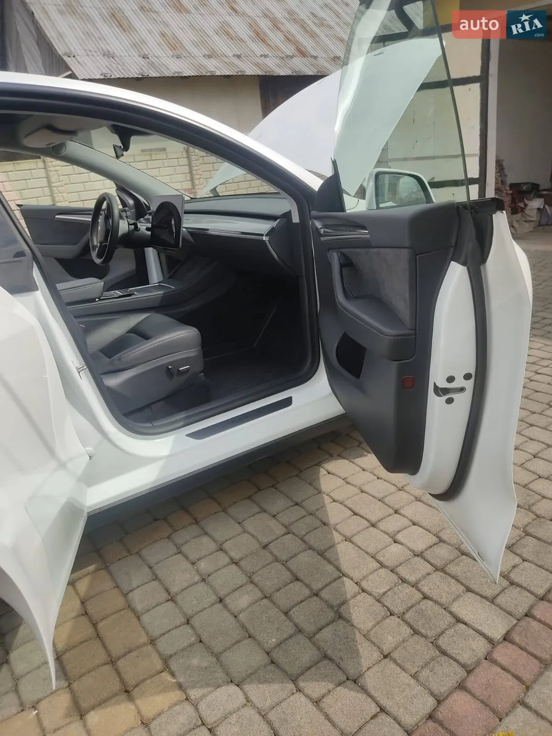 2023 Tesla Model Y - мініатюра 8