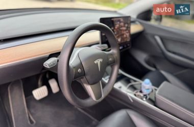 Позашляховик / Кросовер Tesla Model Y 2020 в Харкові