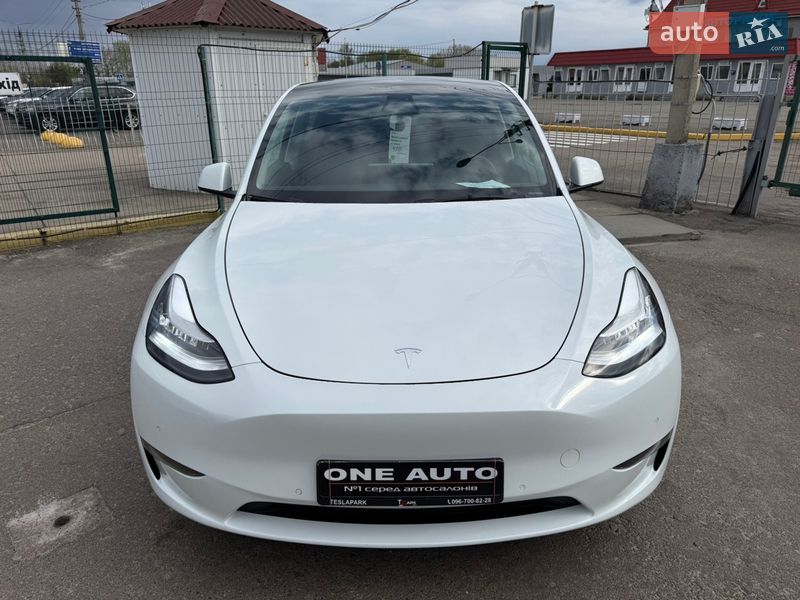 Внедорожник / Кроссовер Tesla Model Y 2021 в Киеве