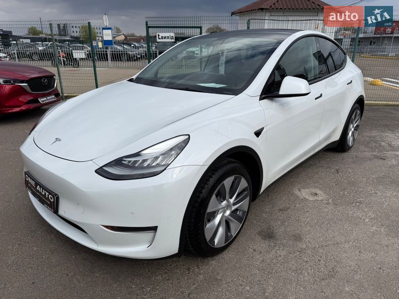 Внедорожник / Кроссовер Tesla Model Y 2021 в Киеве