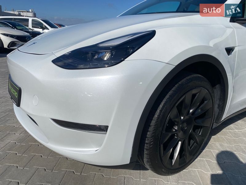 Внедорожник / Кроссовер Tesla Model Y 2022 в Киеве