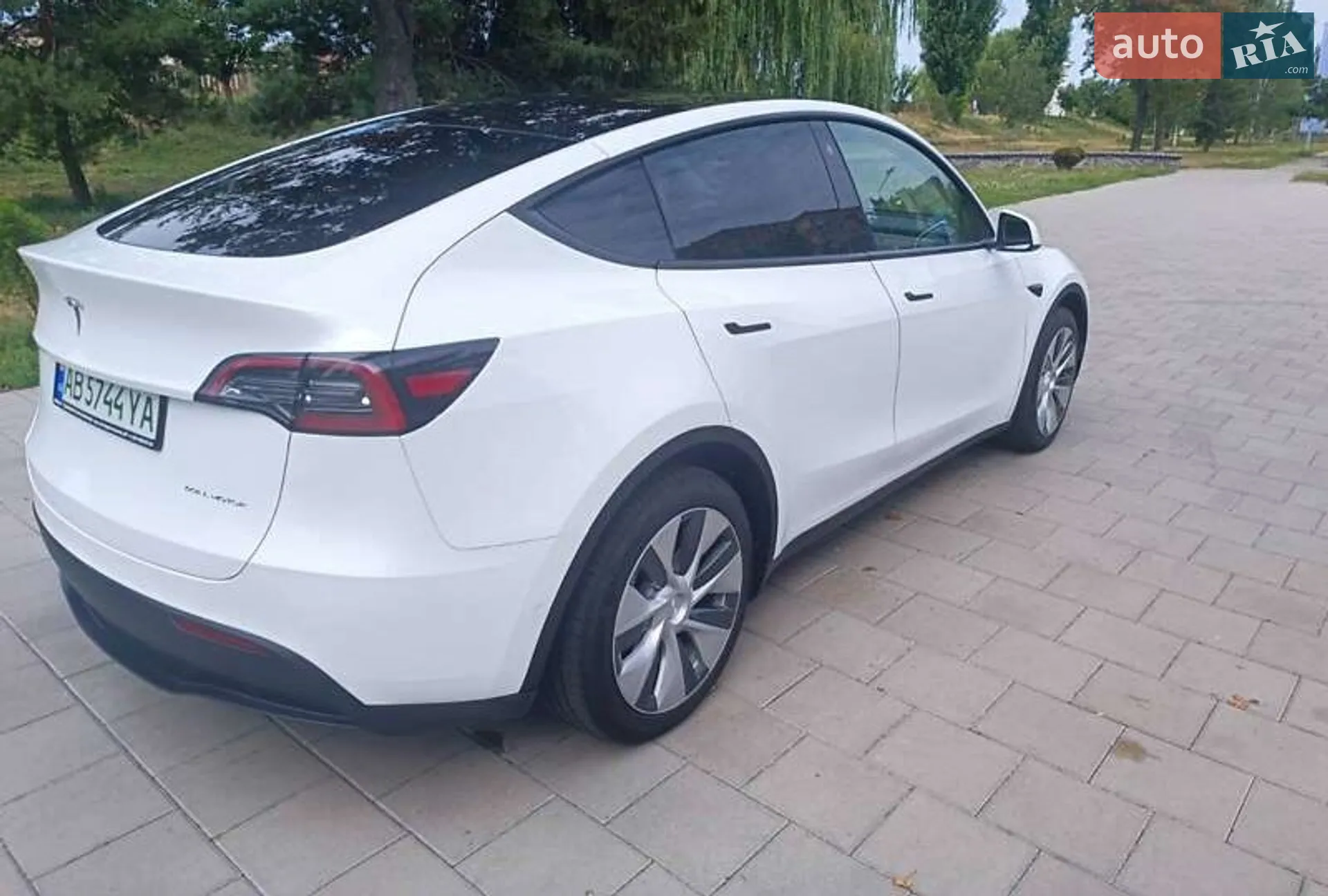 2022 Tesla Model Y - мініатюра 10