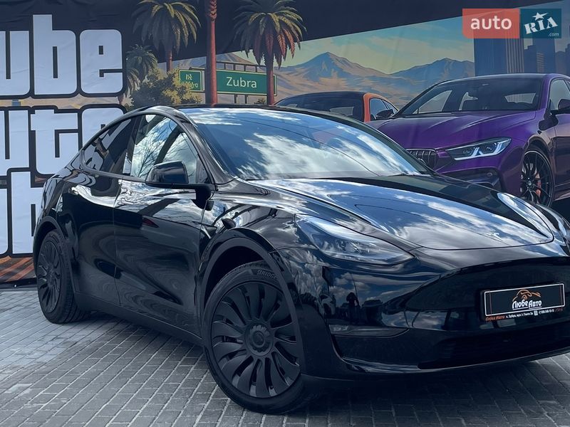 Внедорожник / Кроссовер Tesla Model Y 2024 в Львове