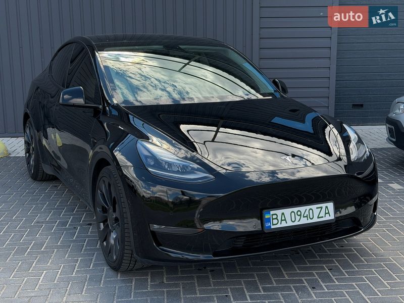 Tesla Model Y 2021