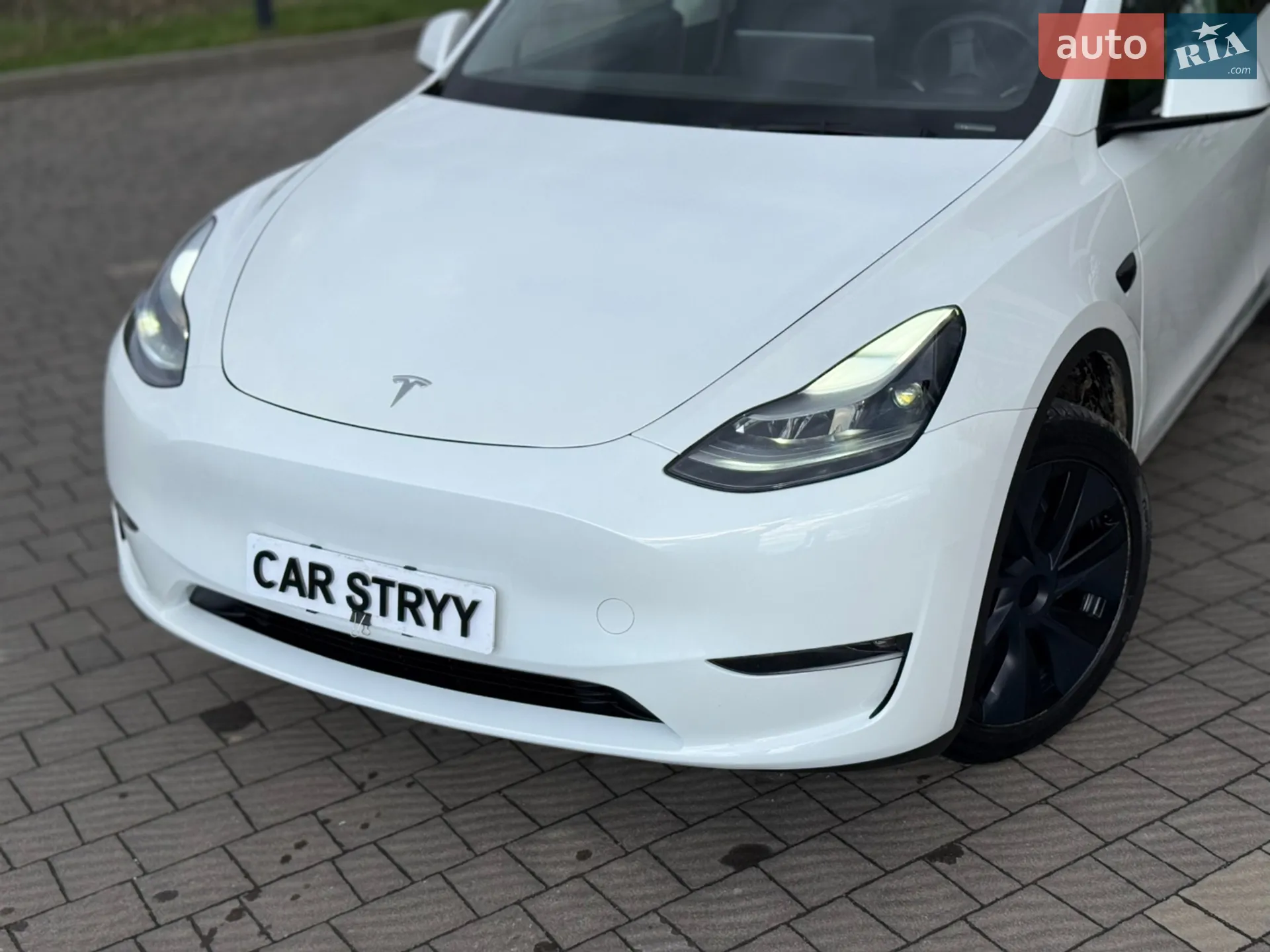 2024 Tesla Model Y - мініатюра 11
