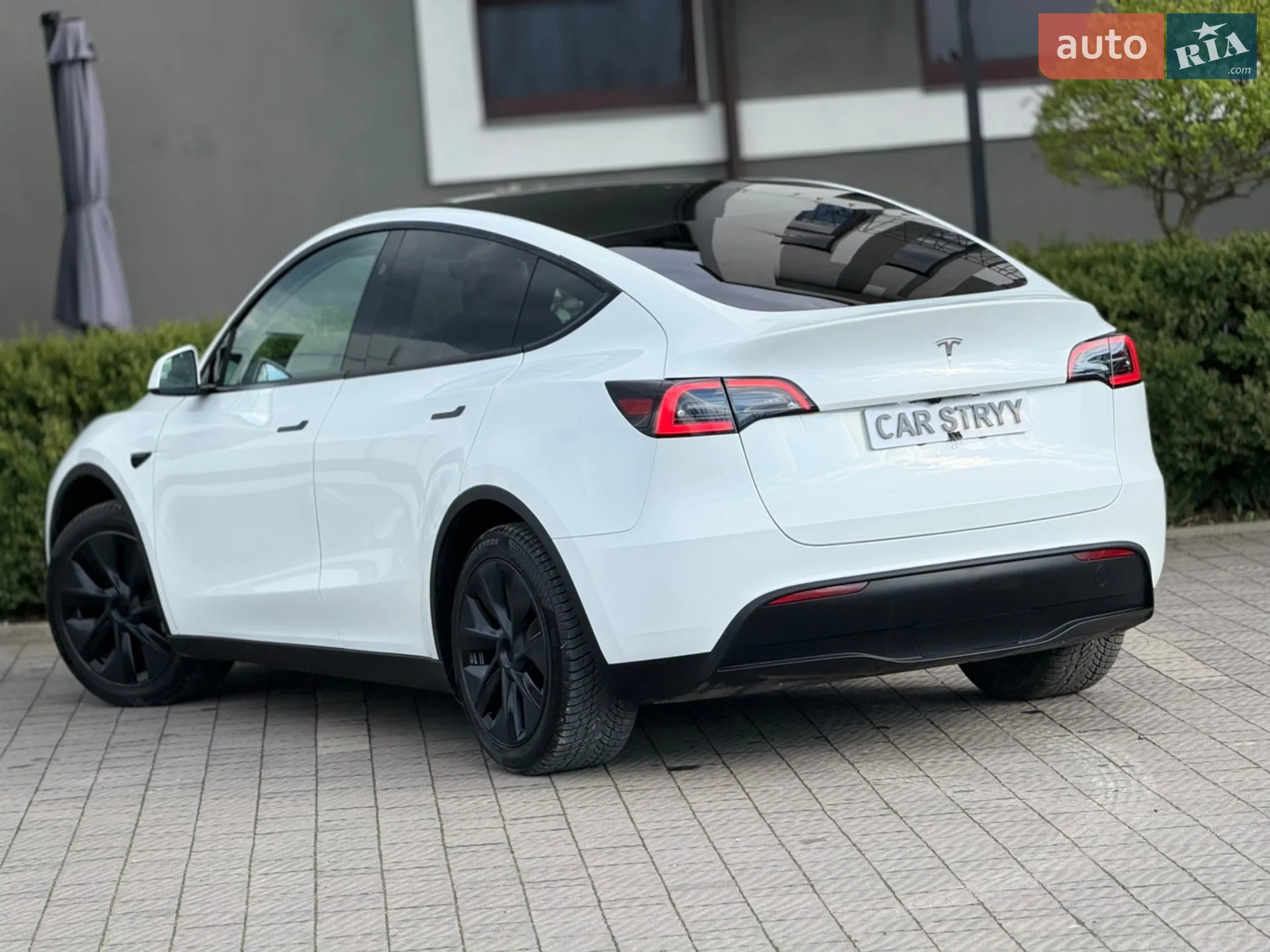 2024 Tesla Model Y - мініатюра 21