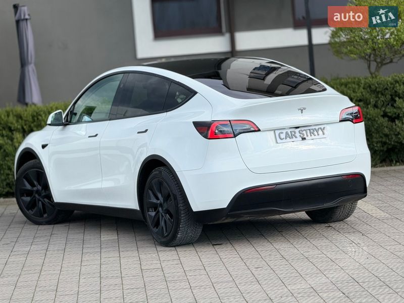 Внедорожник / Кроссовер Tesla Model Y 2024 в Стрые